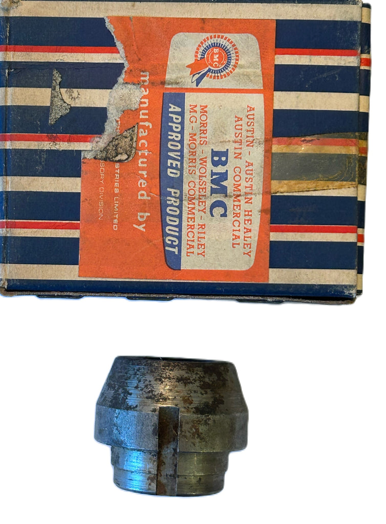 STEERING BALL HOUSING NOS CCA17 AUSTIN 1100 AUSTIN 1300