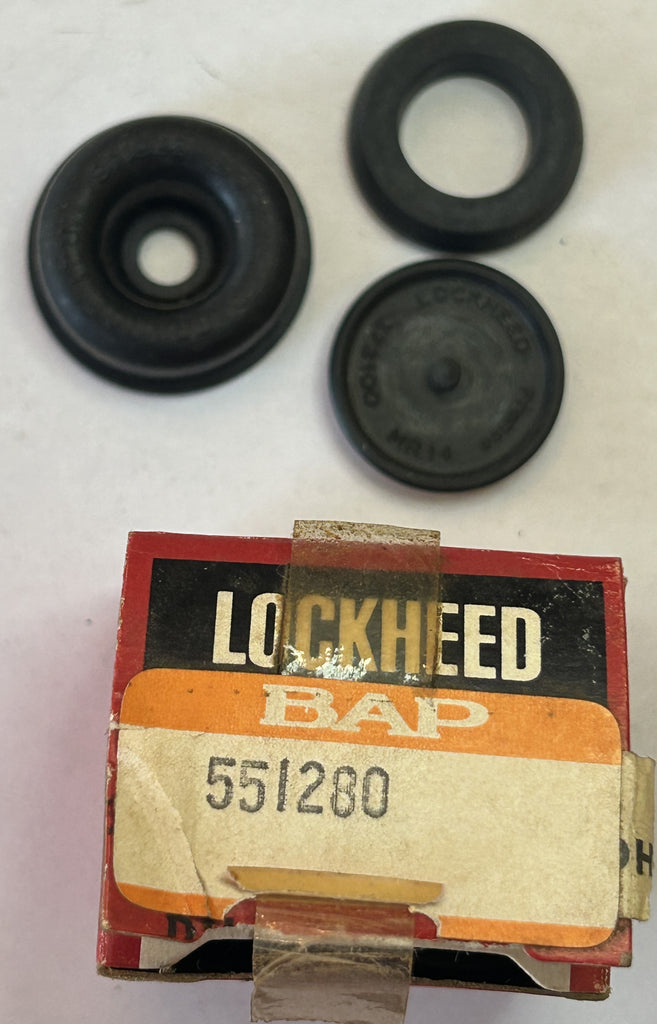 CLUTCH MASTER CYL KIT 551280 VINTAGE TRACTOR 1950S-1960S
