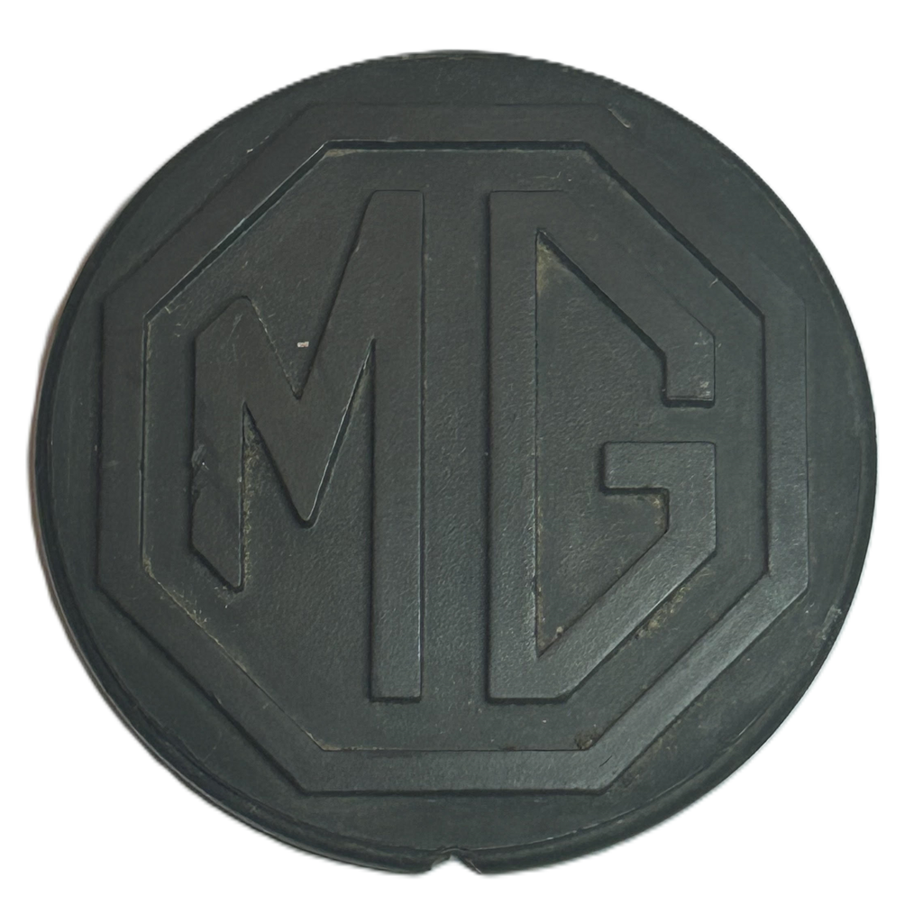 NOS HORN PUSH EMBLEM 1979-1980 MGB