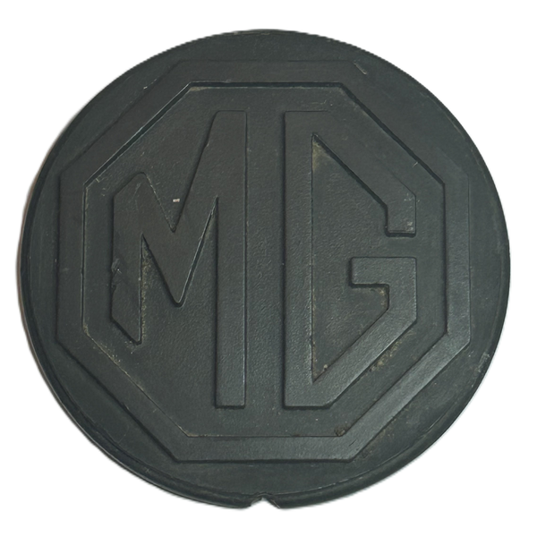 NOS HORN PUSH EMBLEM 1979-1980 MGB
