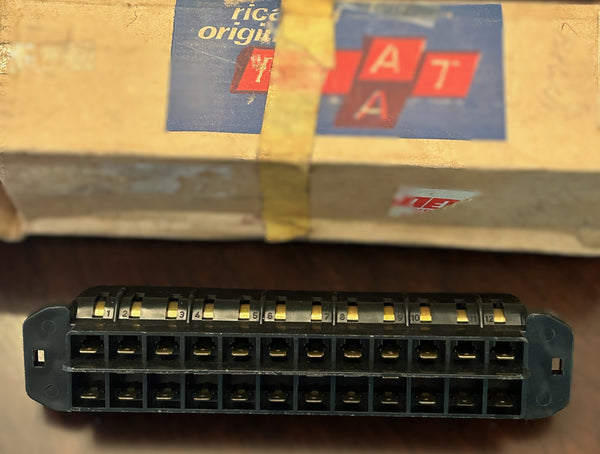 NOS FIAT X1/9 FUSE BOX 4286141 VERY RARE