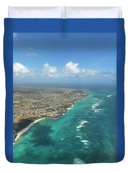 Aerial View of Caribbean Island Ocean - Duvet Cover
