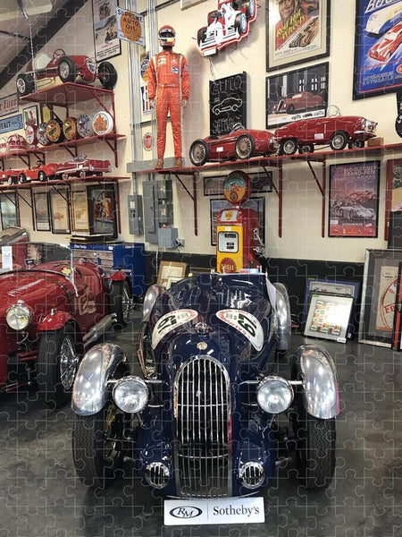 Classic Car Showroom Display MG - Puzzle