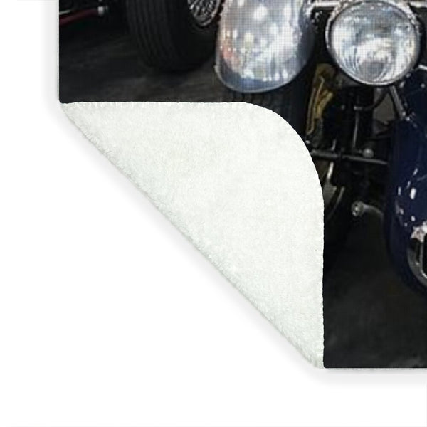 Classic Car Showroom Display MG - Blanket