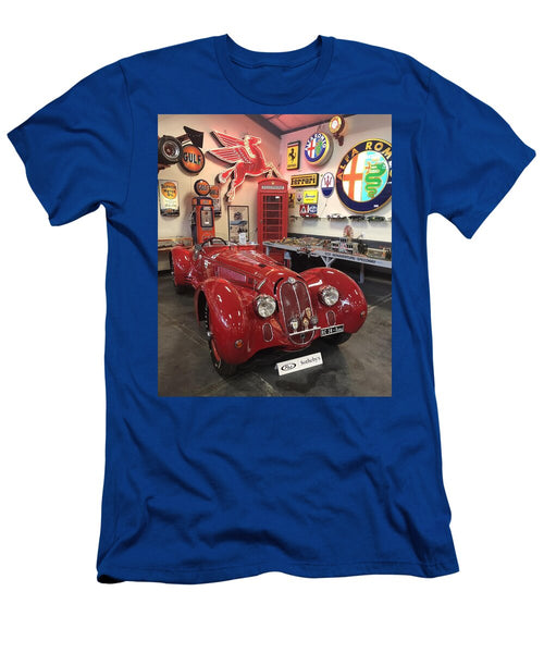 Classic Red Vintage Alfa Romeo - T-Shirt