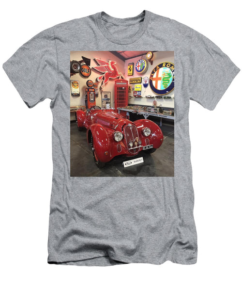 Classic Red Vintage Alfa Romeo - T-Shirt