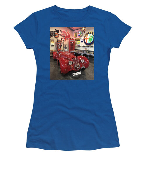 Classic Red Vintage Alfa Romeo - Women's T-Shirt