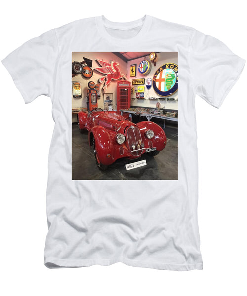 Classic Red Vintage Alfa Romeo - T-Shirt