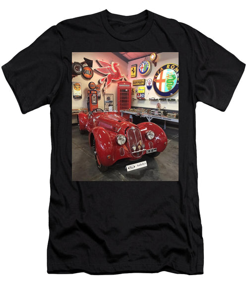 Classic Red Vintage Alfa Romeo - T-Shirt
