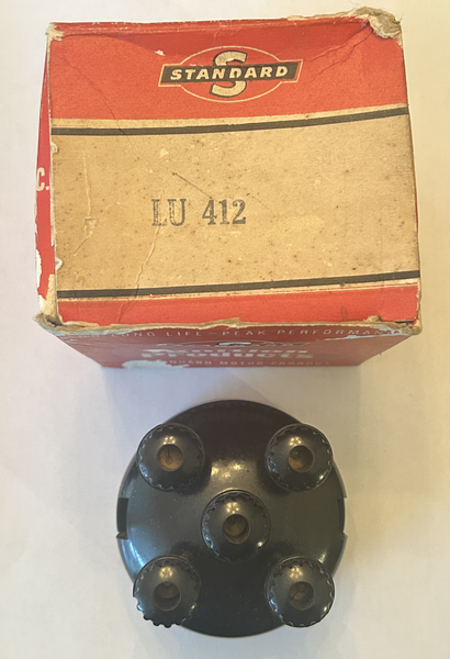 NOS DISTRIBUTOR CAP FOR EARLY FERGUSON, INTERNATIONAL TRACTORS WITH LUCAS