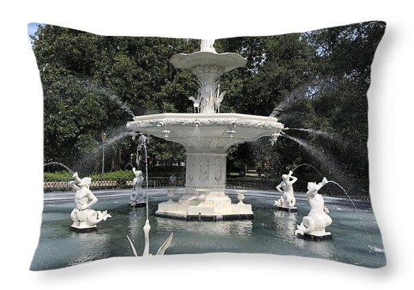 Forsythe Park Fountain Savannah Georgia - Throw Pillow
