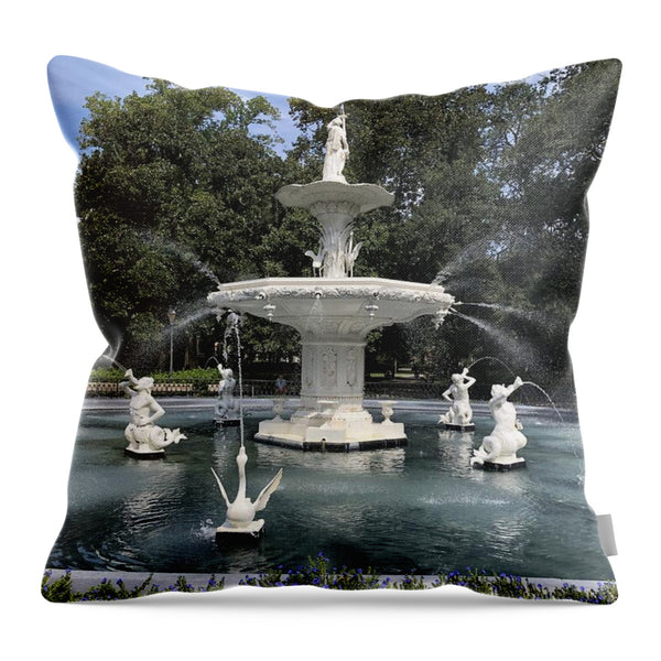 Forsythe Park Fountain Savannah Georgia - Throw Pillow
