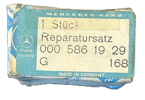 NOS GENUINE MERCEDES 000 586 19 29 CLUTCH SLAVE CYLINDER KIT