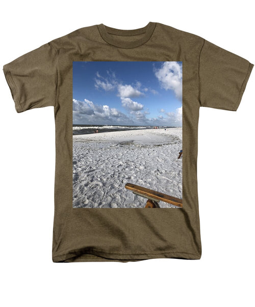 Sunny Day on a Florida Beach - Men's T-Shirt  (Regular Fit)