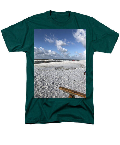 Sunny Day on a Florida Beach - Men's T-Shirt  (Regular Fit)
