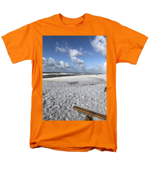 Sunny Day on a Florida Beach - Men's T-Shirt  (Regular Fit)