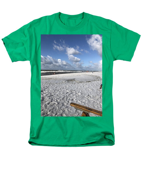 Sunny Day on a Florida Beach - Men's T-Shirt  (Regular Fit)