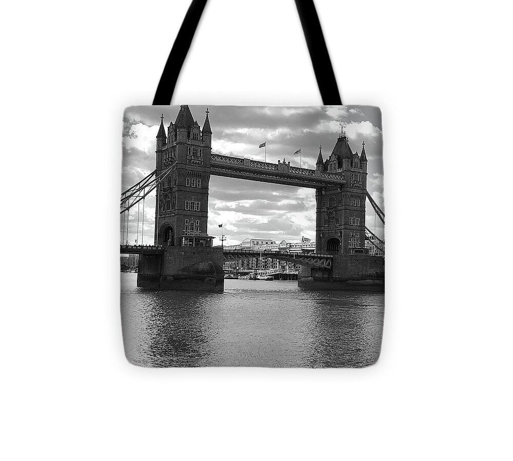 Tower Bridge in Black and White - Tote Bag