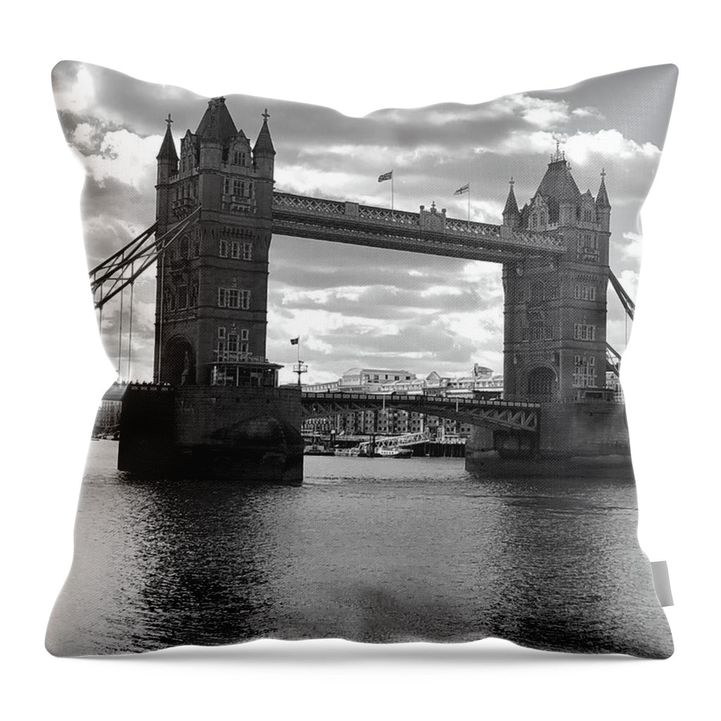 Tower Bridge in Black and White - Throw Pillow