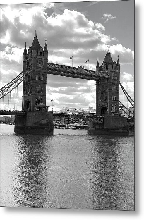 Tower Bridge in Black and White - Metal Print